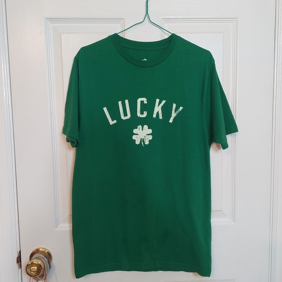 Celebrate St. Patricks Day Green Lucky Four Leaf Clover Shamrock Tshirt Size S - Picture 1 of 9